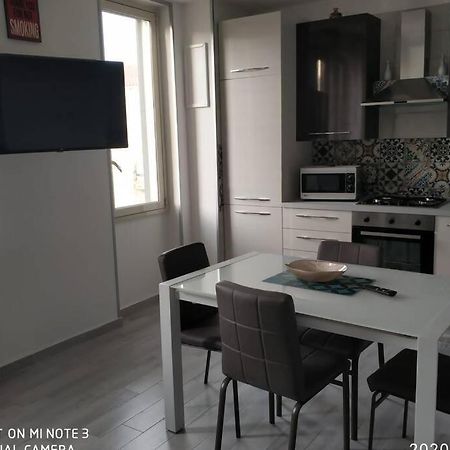 Home Sweet Home Appartamento Ricco Di Comfort 팔레르모 외부 사진