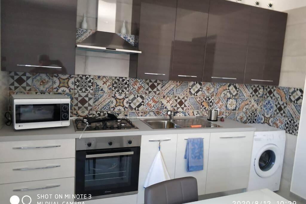 Home Sweet Home Appartamento Ricco Di Comfort 팔레르모 외부 사진